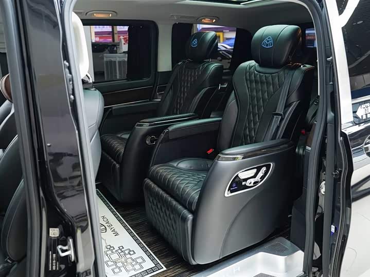 Фото 4 - Mercedes-Benz V-Class