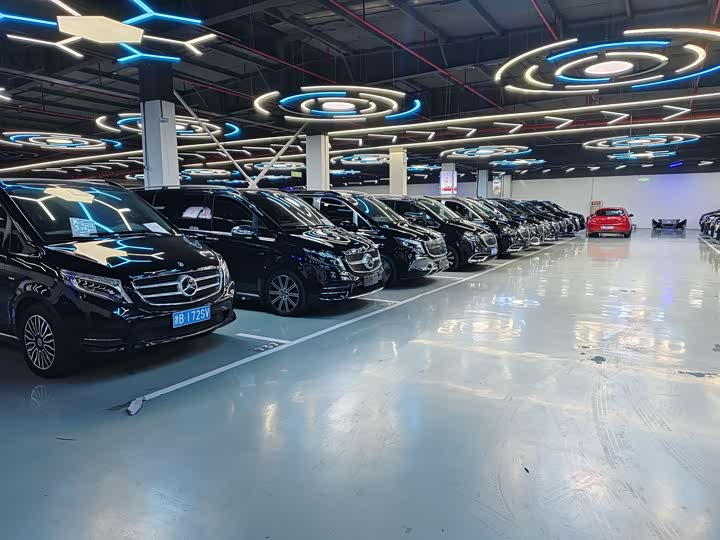 Фото 9 - Mercedes-Benz Vito