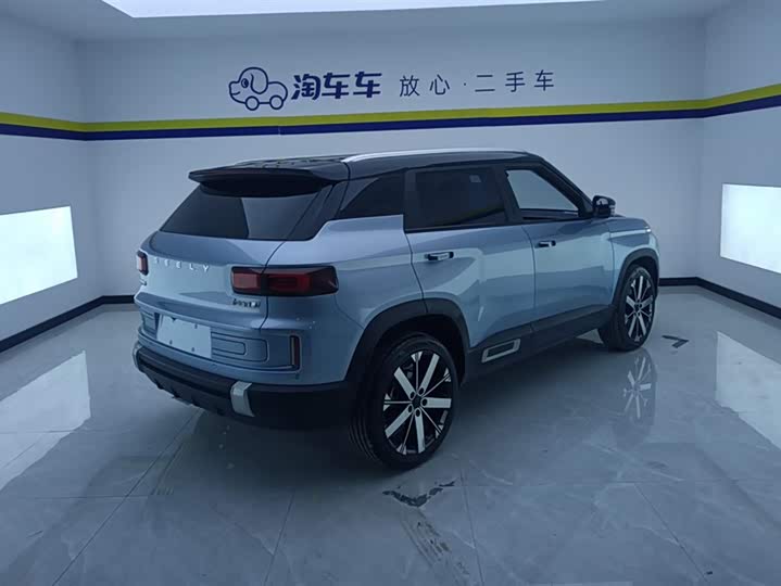 Фото 3 - Geely Icon