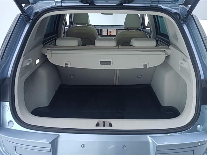 Фото 4 - Geely Icon