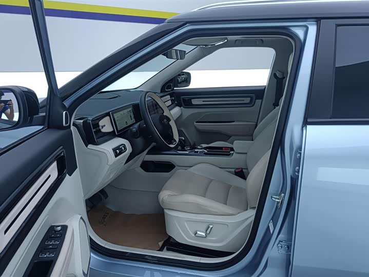 Фото 9 - Geely Icon