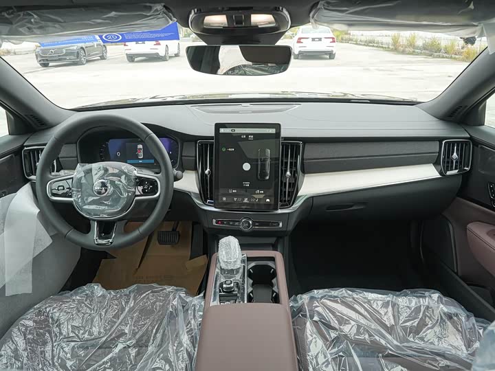 Фото 21 - Volvo S90