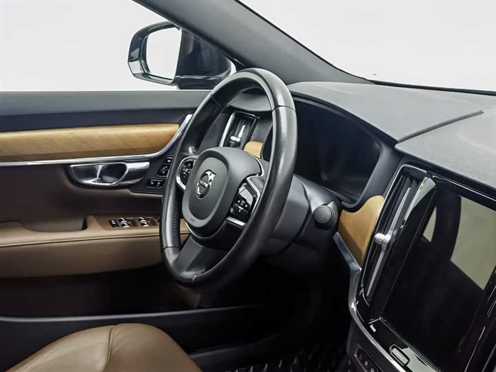 Фото 22 - Volvo S90