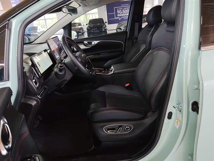 Фото 15 - GAC Aion V