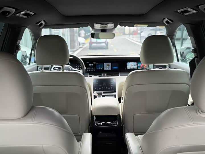 Фото 2 - LiXiang One