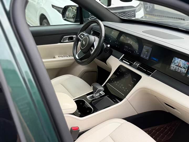 Фото 4 - LiXiang One