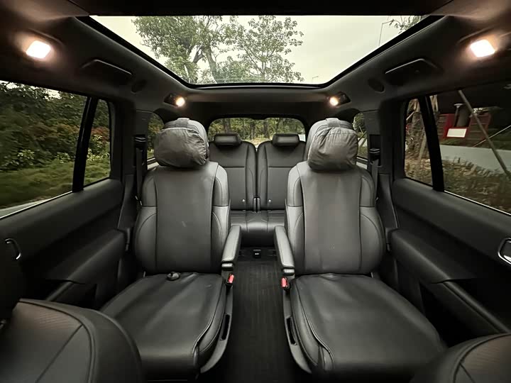 Фото 15 - LiXiang L9