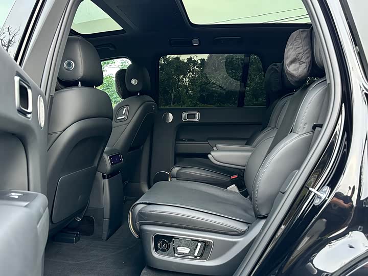 Фото 16 - LiXiang L9