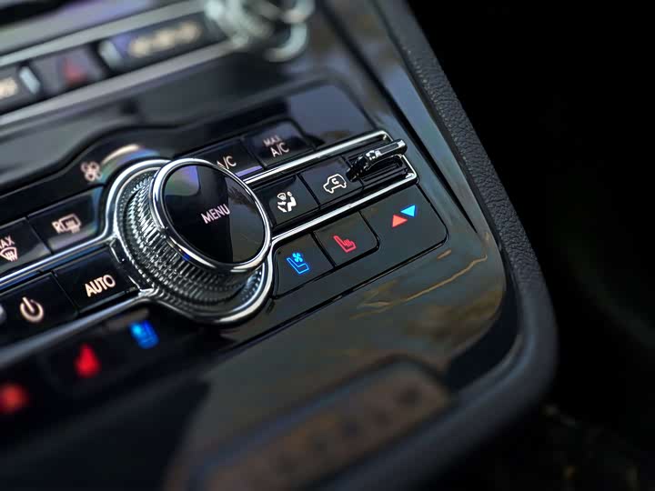 Фото 16 - Lincoln Corsair