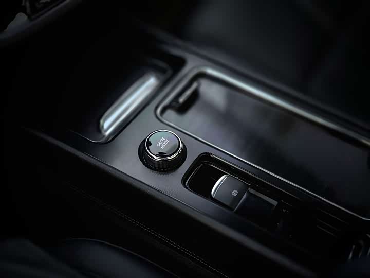 Фото 20 - Lincoln Corsair