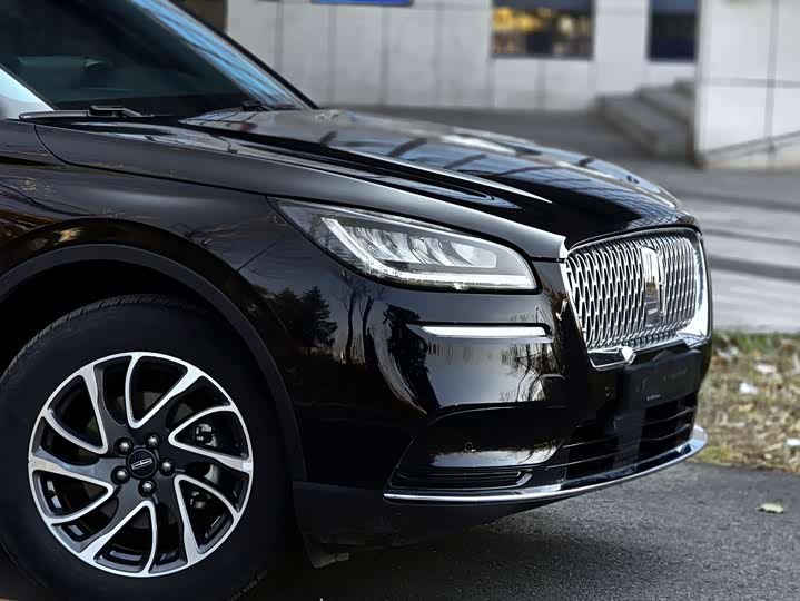 Фото 6 - Lincoln Corsair