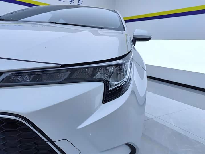 Фото 5 - Toyota Levin