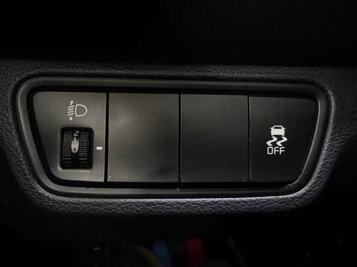 Фото 11 - Kia K3