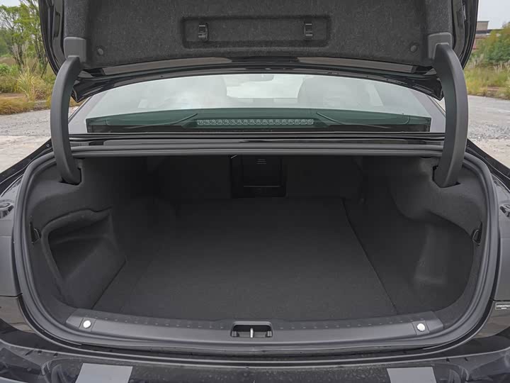 Фото 10 - Volvo S90