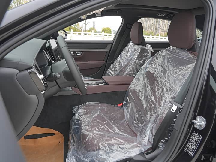 Фото 19 - Volvo S90