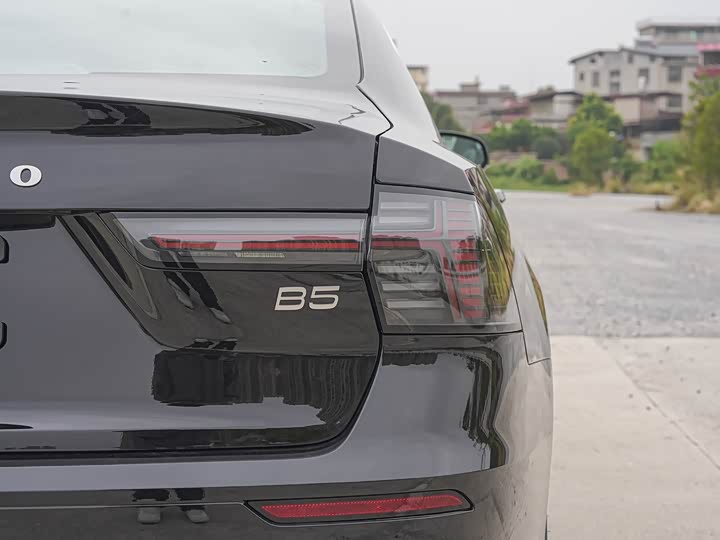 Фото 9 - Volvo S90