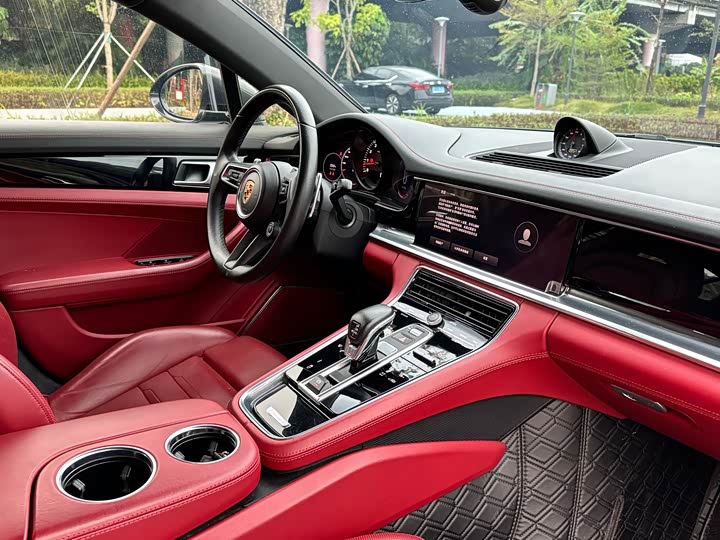 Фото 12 - Porsche Panamera