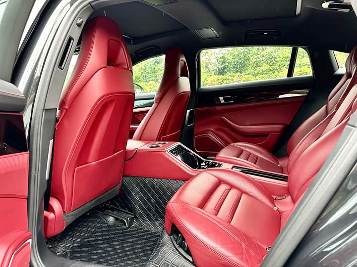 Фото 19 - Porsche Panamera