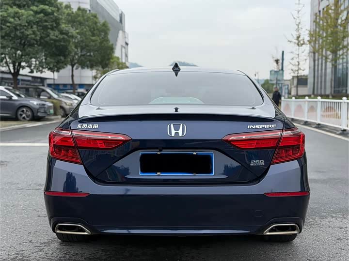 Фото 15 - Honda Inspire