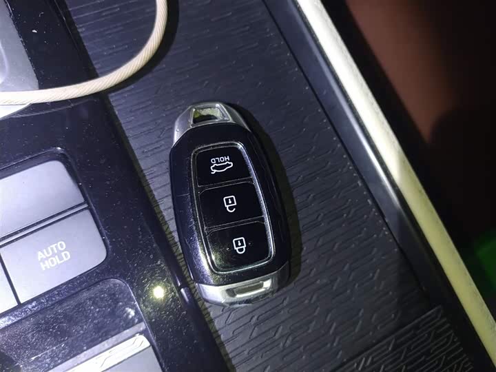 Фото 12 - Hyundai Mistra