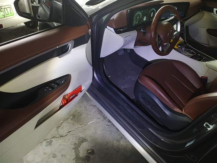 Фото 14 - Hyundai Mistra