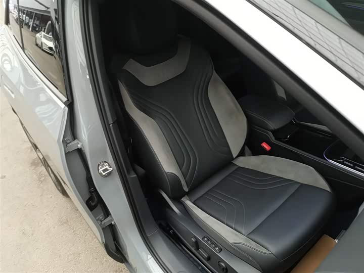 Фото 24 - Volkswagen ID.4 Crozz