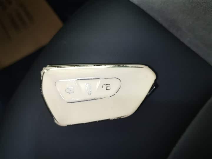 Фото 8 - Volkswagen ID.4 Crozz