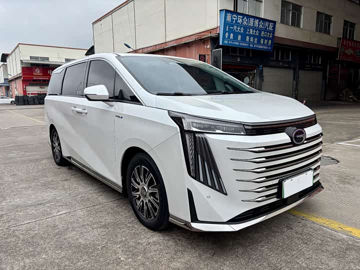 Фото 3 - GAC Trumpchi E9