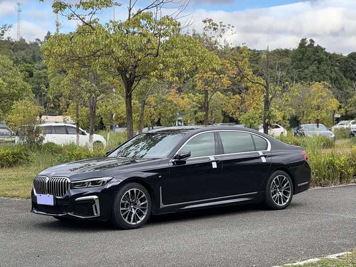 Фото 1 - BMW 7 Series