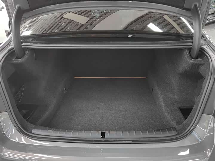 Фото 14 - BMW 5 Series