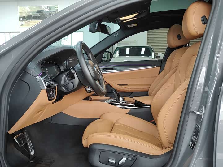 Фото 4 - BMW 5 Series