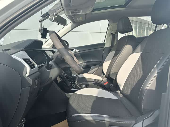 Фото 13 - Volkswagen Tacqua