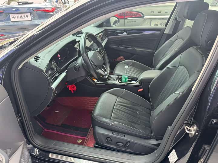 Фото 2 - Volkswagen Passat