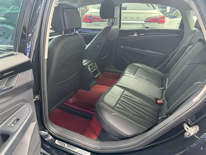 Фото 3 - Volkswagen Passat