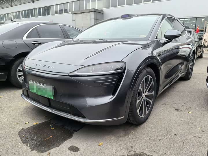 Фото 1 - Luxeed R7