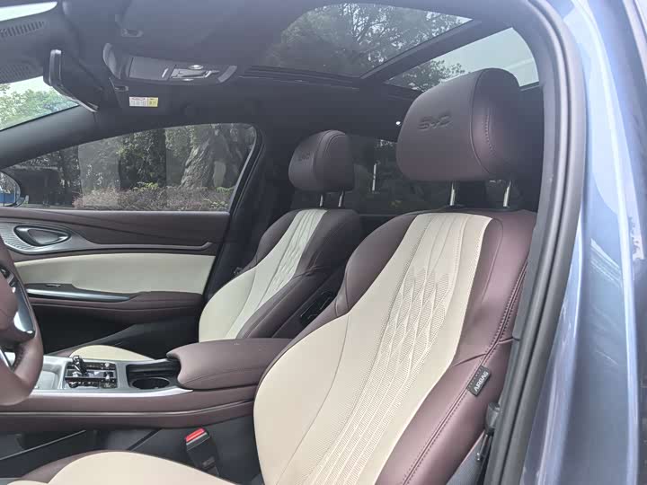 Фото 10 - BYD Seal