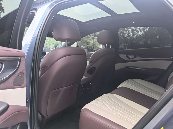 Фото 14 - BYD Seal