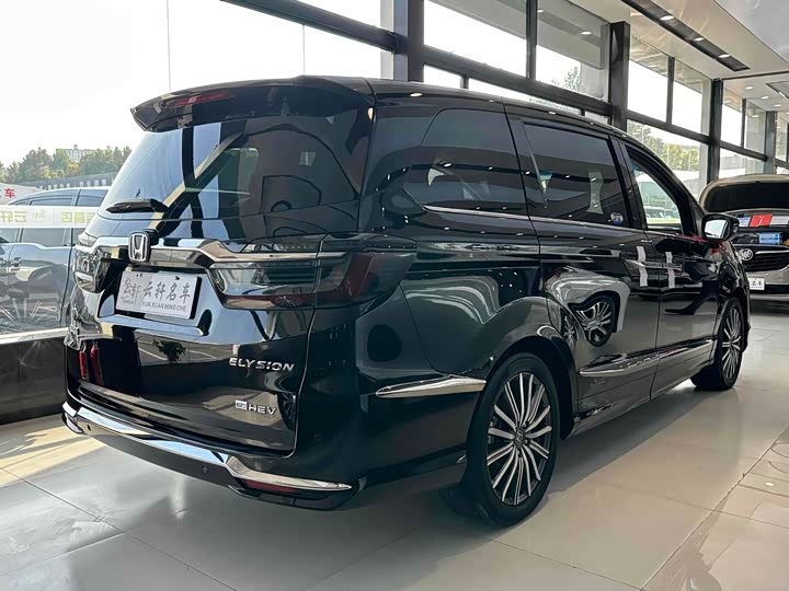 Фото 23 - Honda Elysion