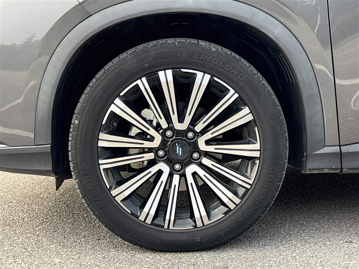 Фото 21 - Changan Oshan X5