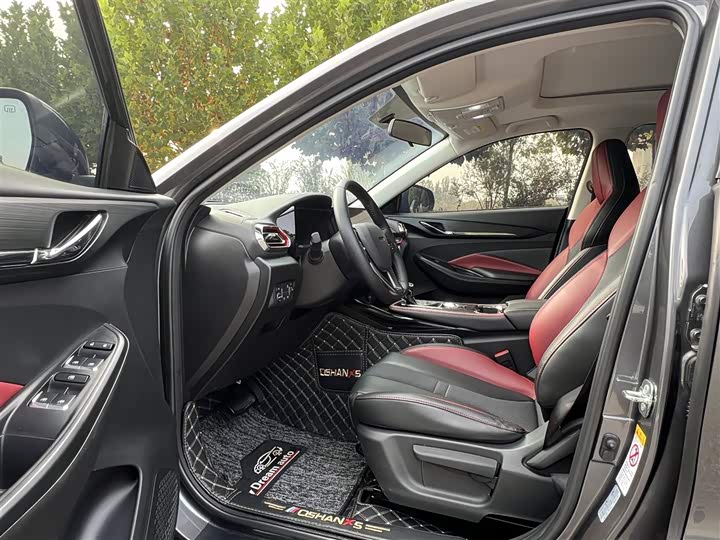 Фото 8 - Changan Oshan X5