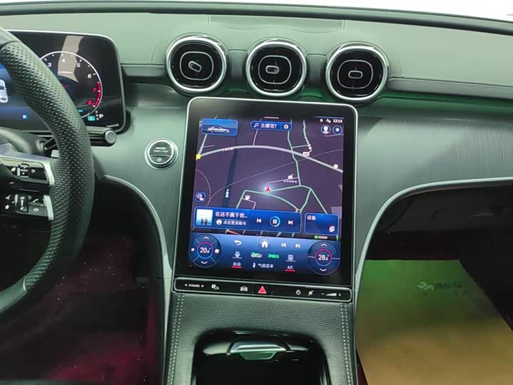 Фото 13 - Mercedes-Benz C-Class