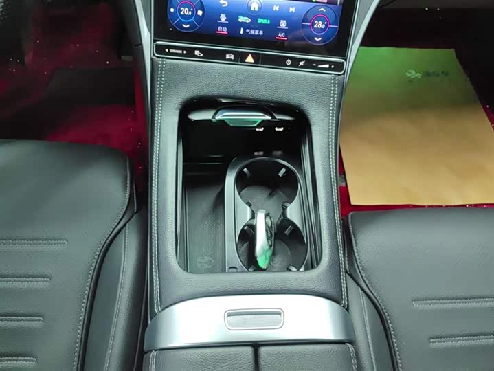 Фото 16 - Mercedes-Benz C-Class