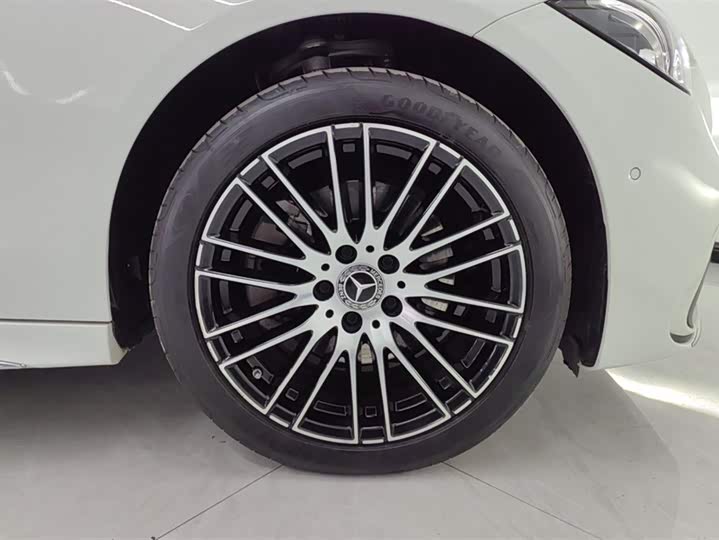 Фото 6 - Mercedes-Benz C-Class