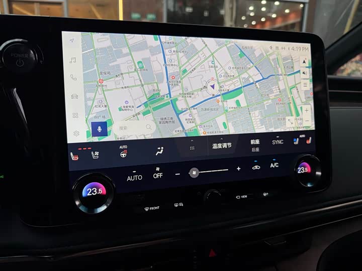 Фото 8 - Lexus LM