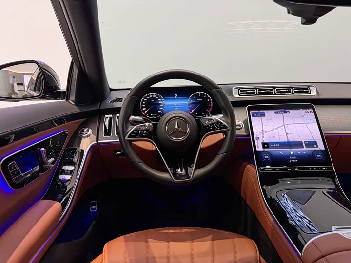 Фото 19 - Mercedes-Benz S-Class