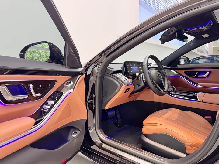 Фото 4 - Mercedes-Benz S-Class