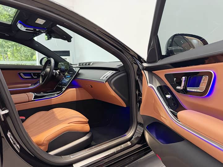 Фото 6 - Mercedes-Benz S-Class