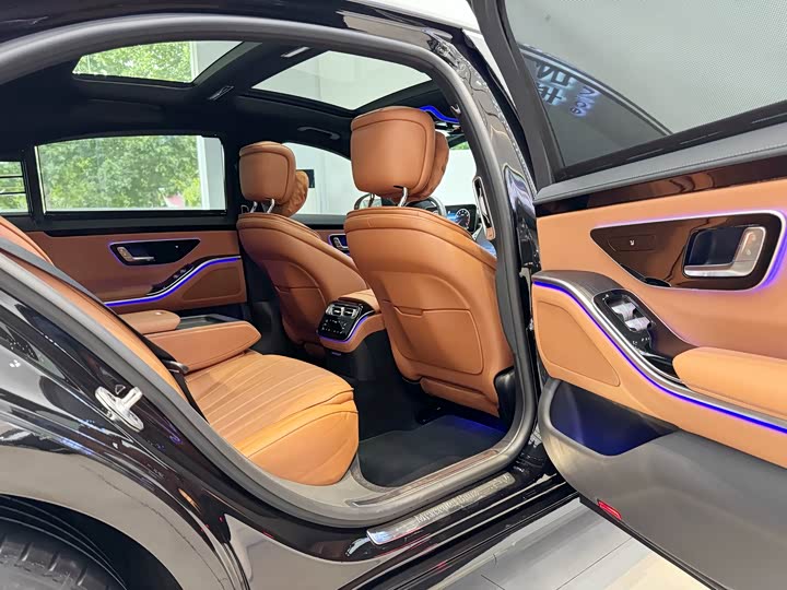 Фото 7 - Mercedes-Benz S-Class