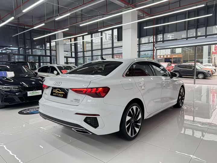 Фото 18 - Audi A3