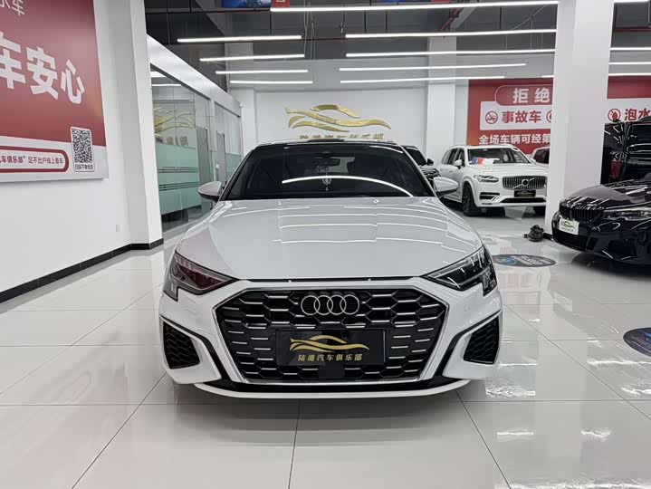 Фото 2 - Audi A3